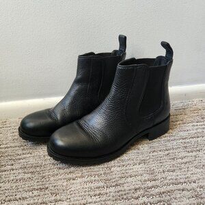 Black Duluth Chelsea Boots